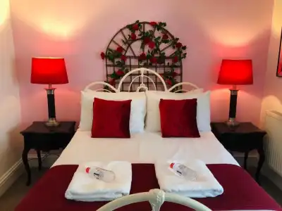 Grand Pier Guest House - 42