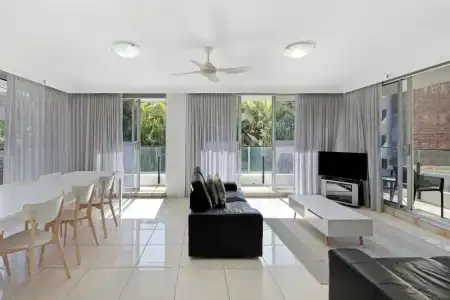 ULTIQA Beach Haven At Broadbeach - 215