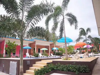 Airport Sky Resort - 14