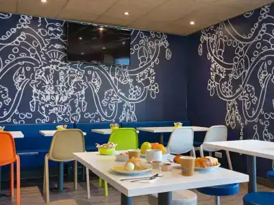 ibis budget Marseille Timone - 18