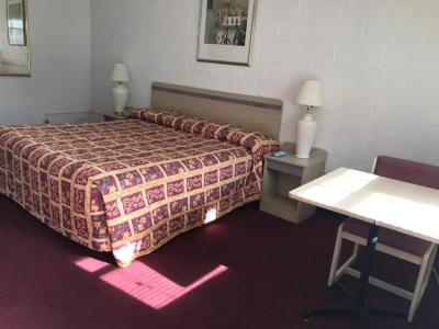 Superlodge Motel - 41