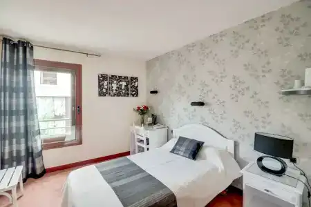 Contact Hôtel des Deux Moulins Limoges - Proche de la gare - 38