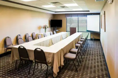 Holiday Inn Express Rochester South - Mayo Area by IHG - 20
