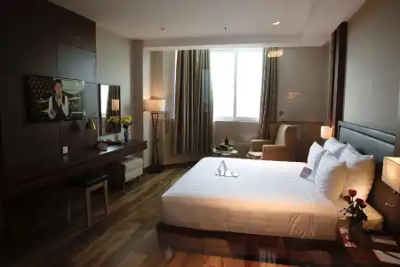 Van Phat Riverside - 104