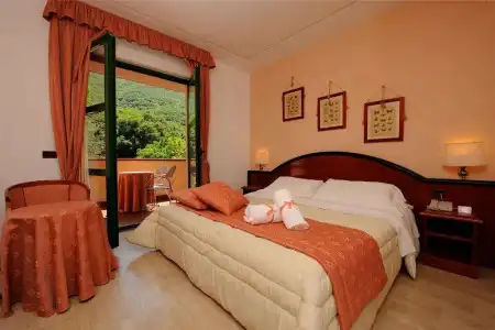 Guesia Village & Spa - 1