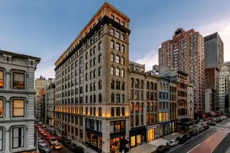 Walker Tribeca - 44