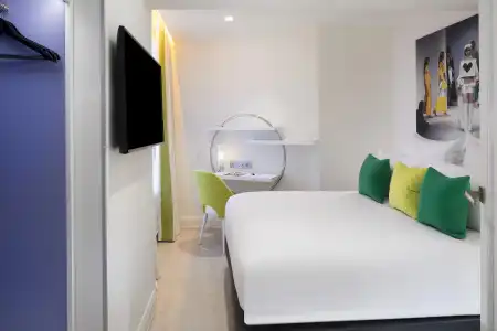 Hôtel Dress Code - 12
