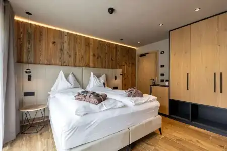 Paradise Lodge - 52