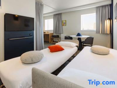 ibis Rennes Centre Gare Sud - 70