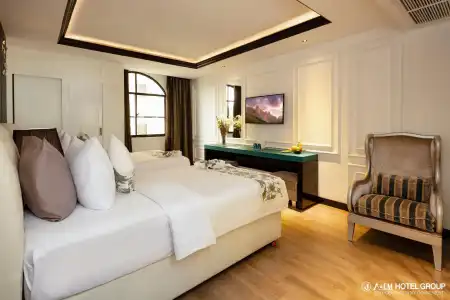 A&EM Saigon - 126