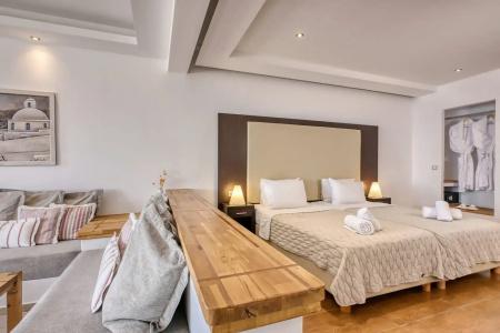 Splendour & Suites - 222