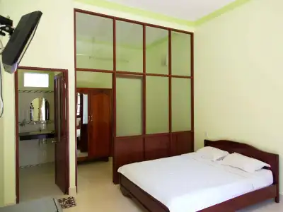 Cat Tien Guesthouse - 1