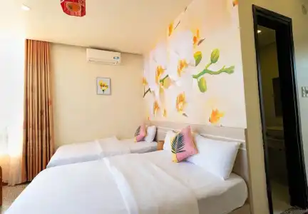 Flora Hue - 117