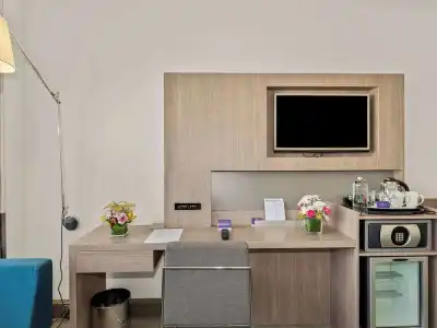 Novotel World Trade Centre Dubai - 35