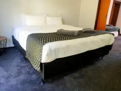 Half Moon Bay Motel - 63