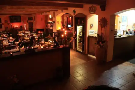 Max Inn - 22