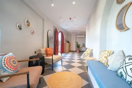 Reddoors Suites Sea View - 33