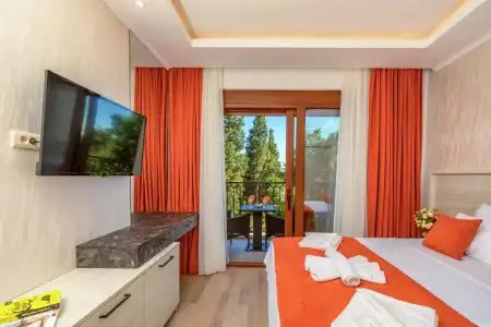 Luxury Apartments Queen - 75