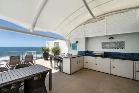 Rolling Surf Resort - 343