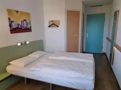 Ibis Budget Berlin Ost - 33