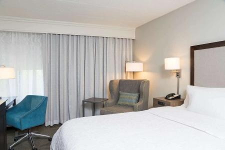 Hampton Inn Milwaukee-Northwest - 34