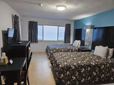 Driftwood Beach Motel - 130