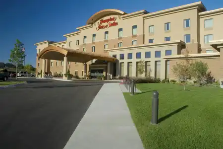 Hampton Inn & Suites Madison-West - 33