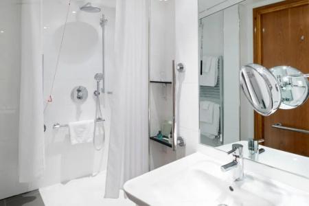 Crowne Plaza Glasgow by IHG - 56