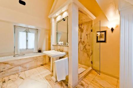 Kronenschlösschen - 57