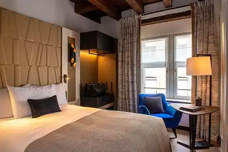 Hôtel Les Armures - 72