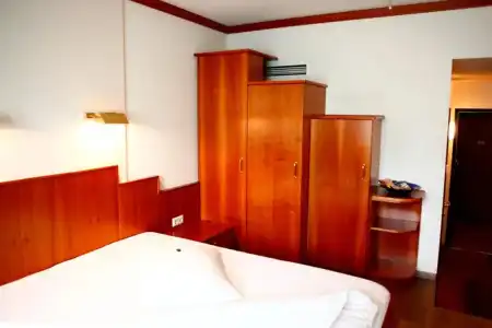 Vienna Sporthotel - 4
