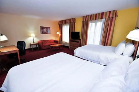 Hampton Inn & Suites Louisville East - 68