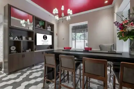 Saint Clair- Magnificent Mile - 21