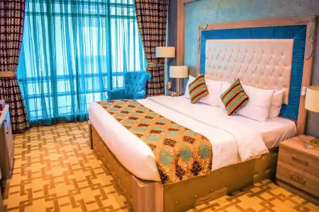 Sapphire Plaza - 30