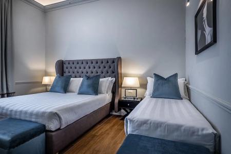 Ungherese Small Luxury - 100