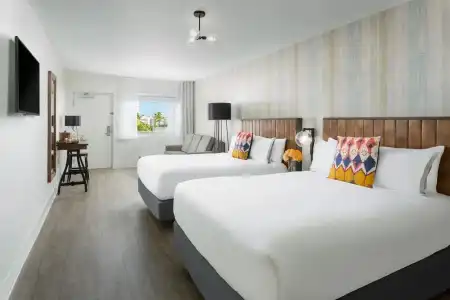 Kenmore Village, South Beach - 7
