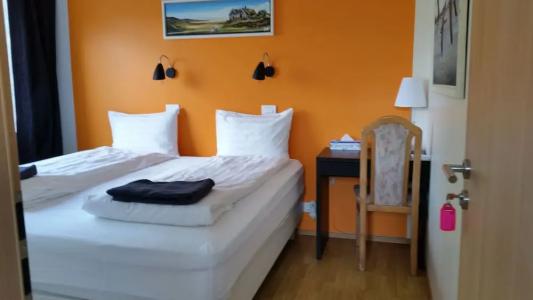 Laugar Guesthouse - 2