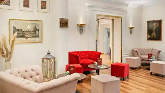 Bayerischer Hof Dresden - 1