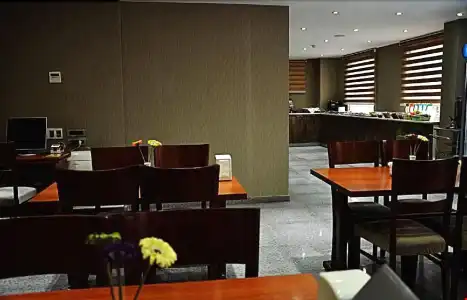 Grand Merin Airport - 27
