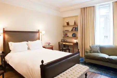The Greenwich - 75