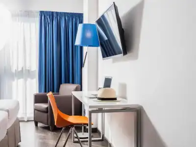 ibis Styles A Coruña - 48