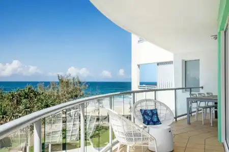 Rolling Surf Resort - 171
