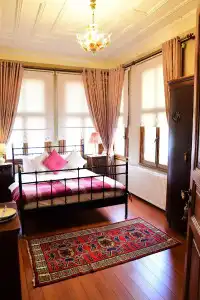 Ottoman Suites By Sera House - 12