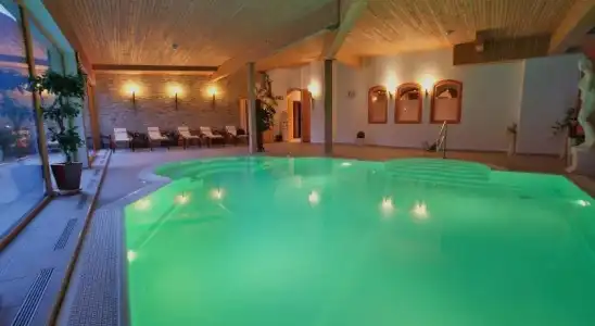 Bellaval & Restaurant - 11