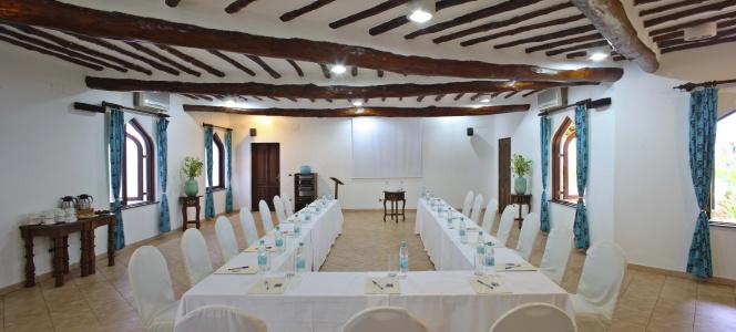 Bluebay Beach Resort & Spa - 16