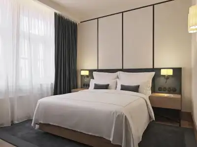 The Julius Prague - 50