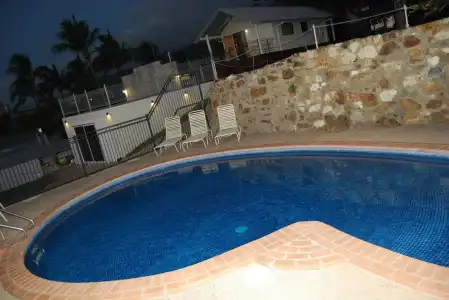 Airlie Beach Apartments - 9