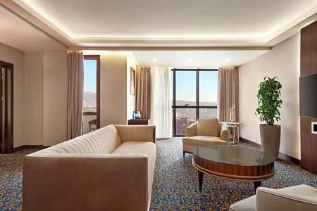 Ramada & Suites by Wyndham - 77