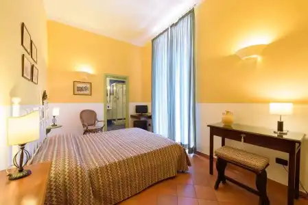 The Lux Napoli Mergellina - 1