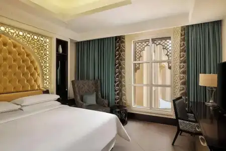 Sheraton Sharjah Beach Resort & Spa - 40